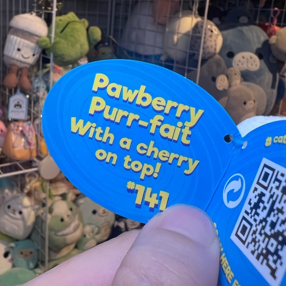 Cats vs Pickles Chonk Pawberry Purr-fait 6” Stuffed Bean Plush - Picture 3 of 3